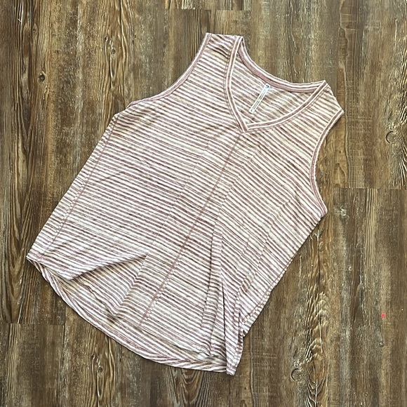 Kuhl Aria Striped Hiking Casual V Neck Tank Top - Picture 3 of 8